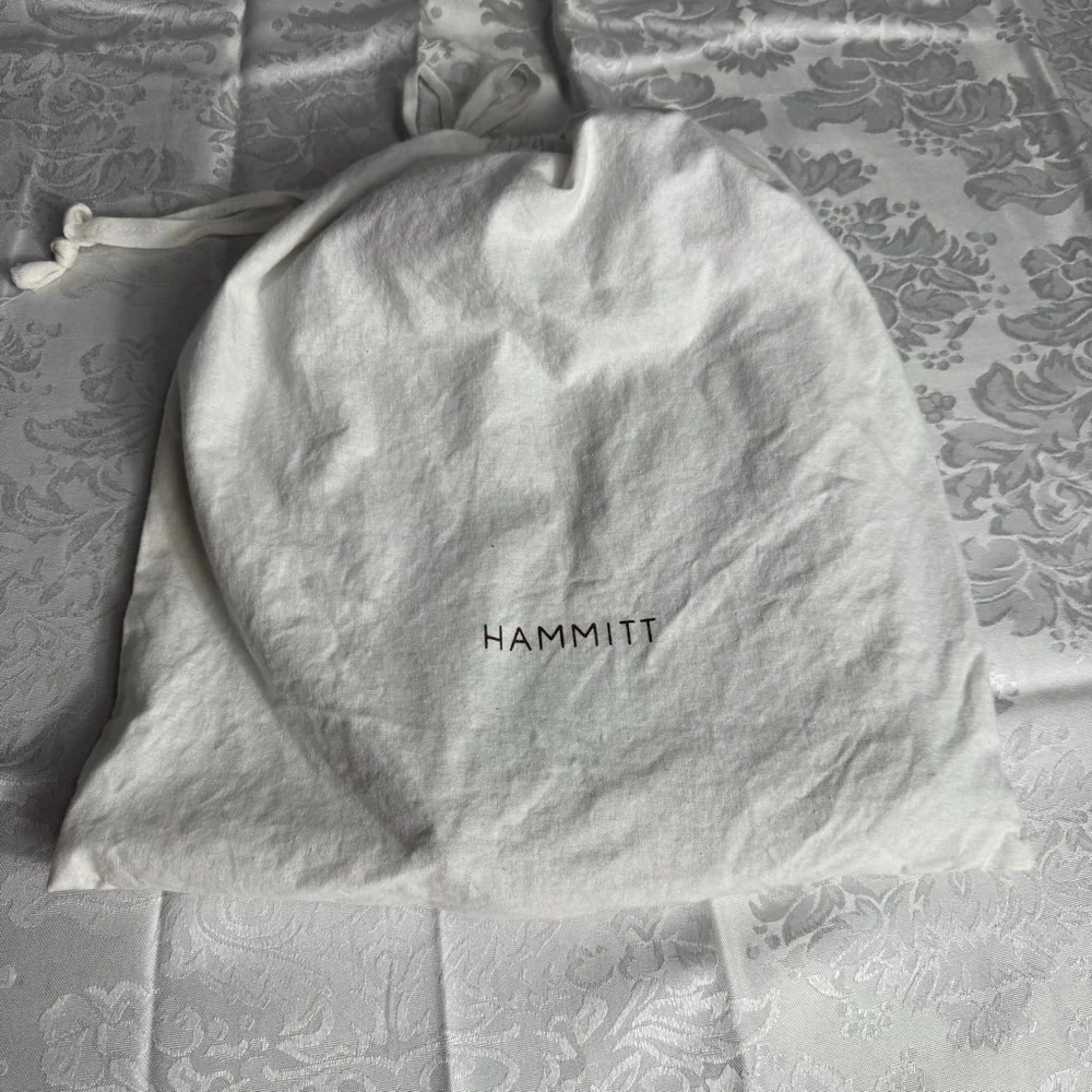Hammitt elevate your